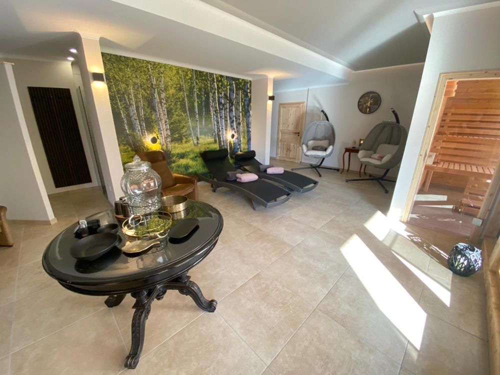 Hotel Kreuzbergbaude Beim Berzdorfer See Mit Wohlfuehl Sauna Markersdorf Eksteriør bilde